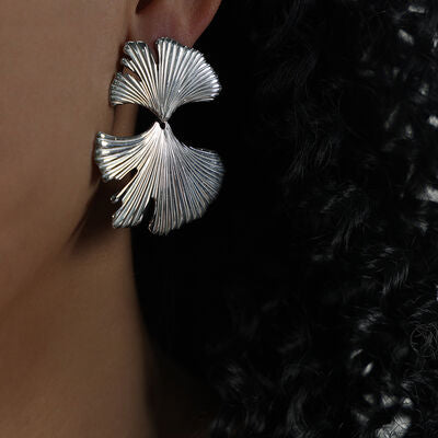 Ginkgo Biloba Design Stud Earrings - Mintcute