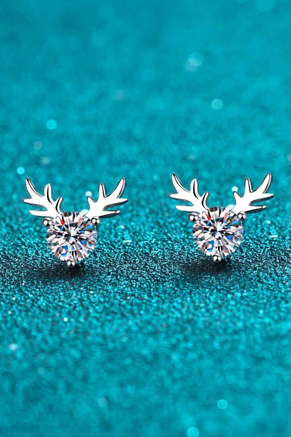 Reindeer Shaped Moissanite Earrings - Mintcute